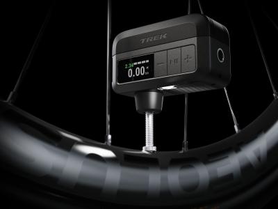 Trek Pumpe Trek E-Mini Elektrische tragbare Pumpe Black Produktbild 5
